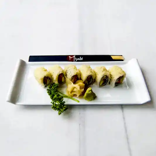 Crunchy Salmon Roll
